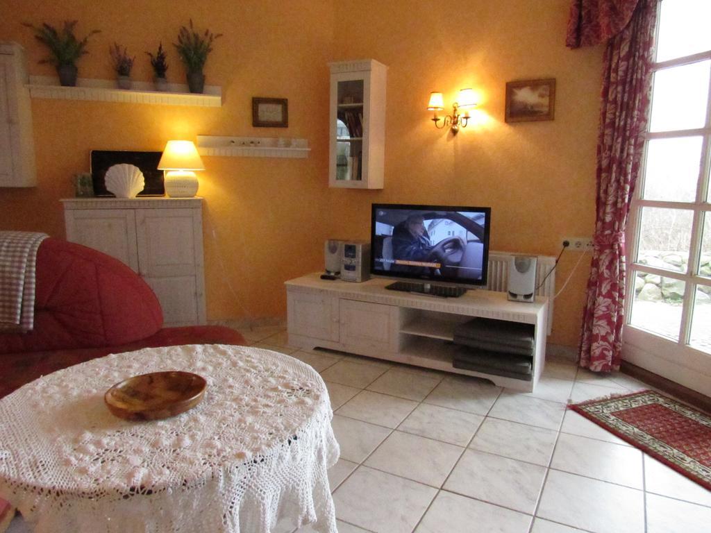 Ferienwohnung Nordsee Haus Luttenblick Whg.: Meeresrauschen Wyk auf Föhr Exterior foto